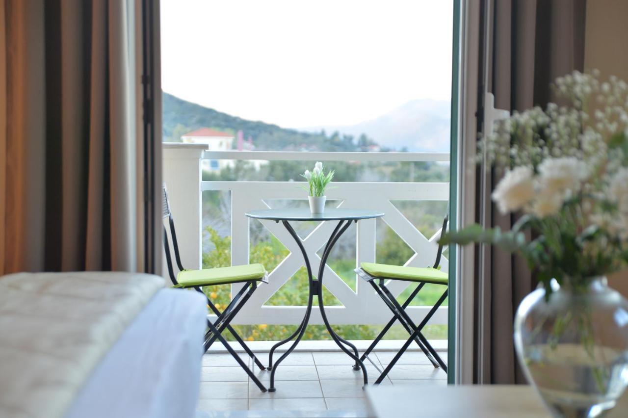 Villa Reverenza Lixouri Ngoại thất bức ảnh