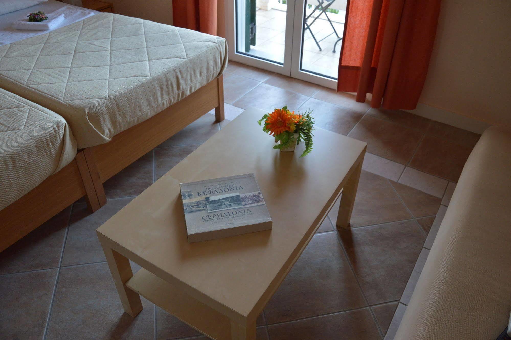 Villa Reverenza Lixouri Ngoại thất bức ảnh