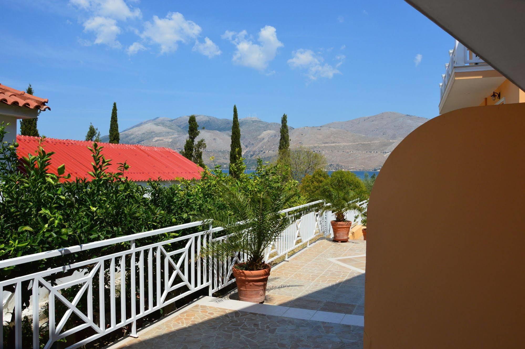 Villa Reverenza Lixouri Ngoại thất bức ảnh