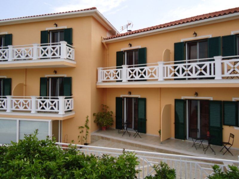 Villa Reverenza Lixouri Ngoại thất bức ảnh
